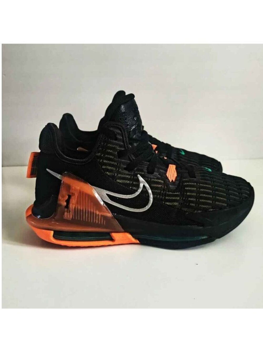 Nike LeBron Witness 6 Shoes Mens